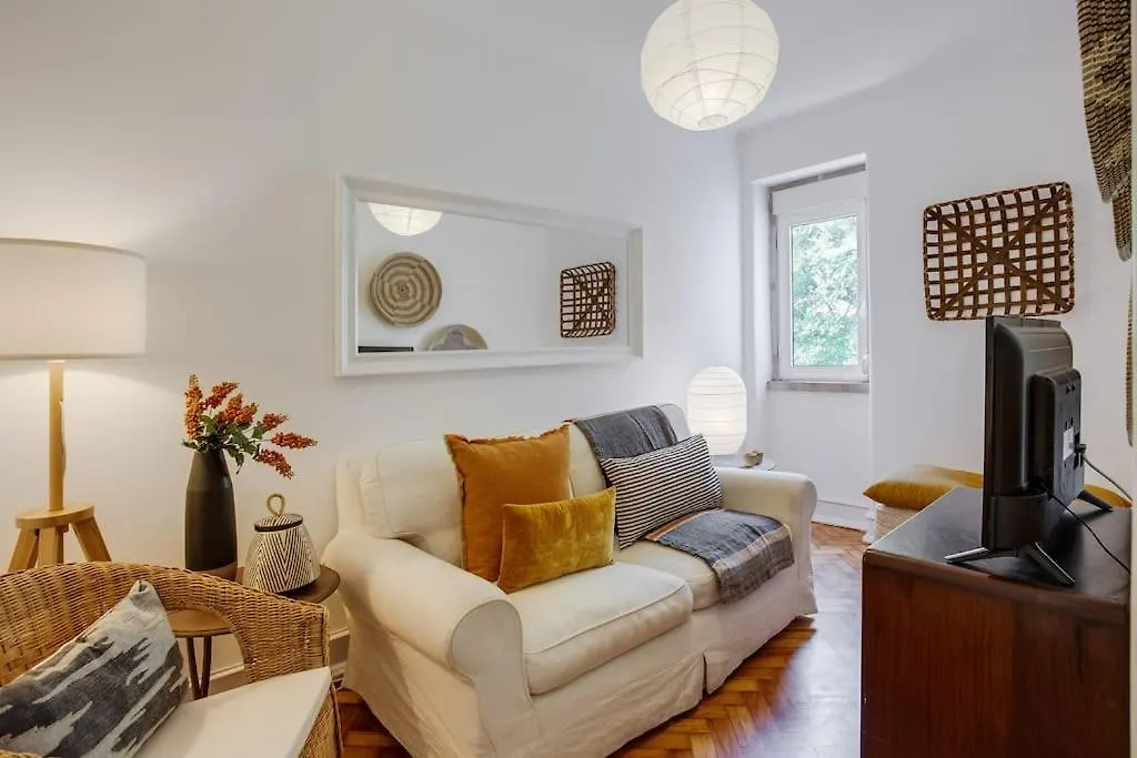 Apartment Spacious Tailor Made Flat In Areeiro Lisbon Portugal